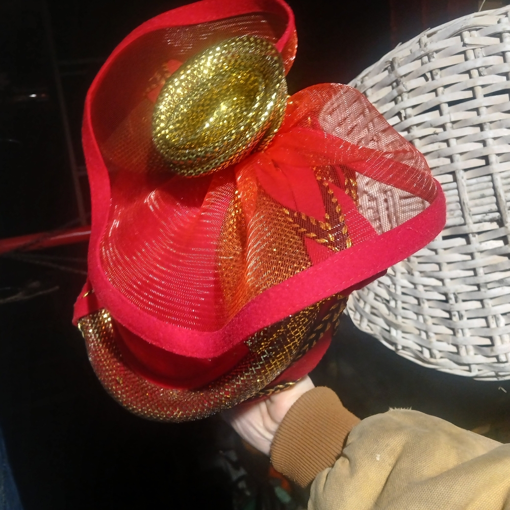Deborah New York Fanxy Red & Gold Fashion Hat *Vintage*